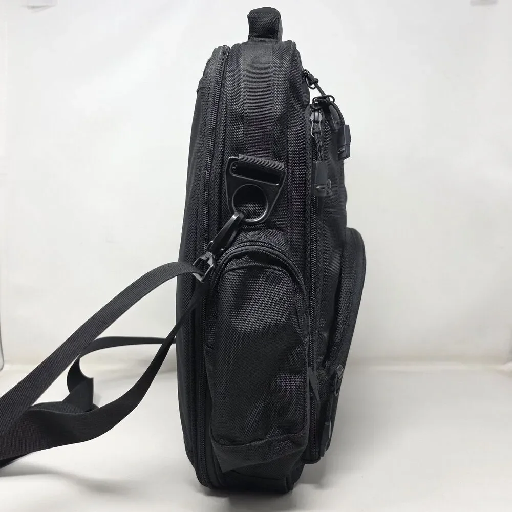 Oakley Vertical Messenger Pack 2.0 Blackout Tactical Outdoor Laptop Bag 17 Liter